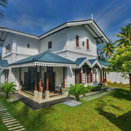 Headman House Antique Villa - A Seaside Royal Stay Ahangama Bagian luar foto