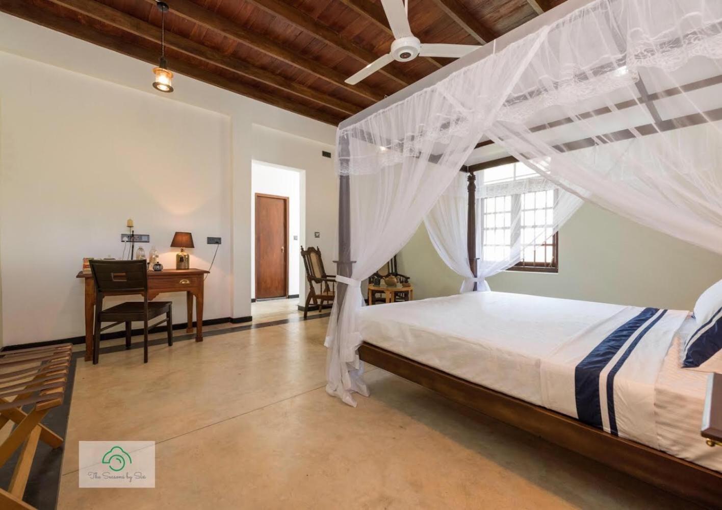 Headman House Antique Villa - A Seaside Royal Stay Ahangama Bagian luar foto
